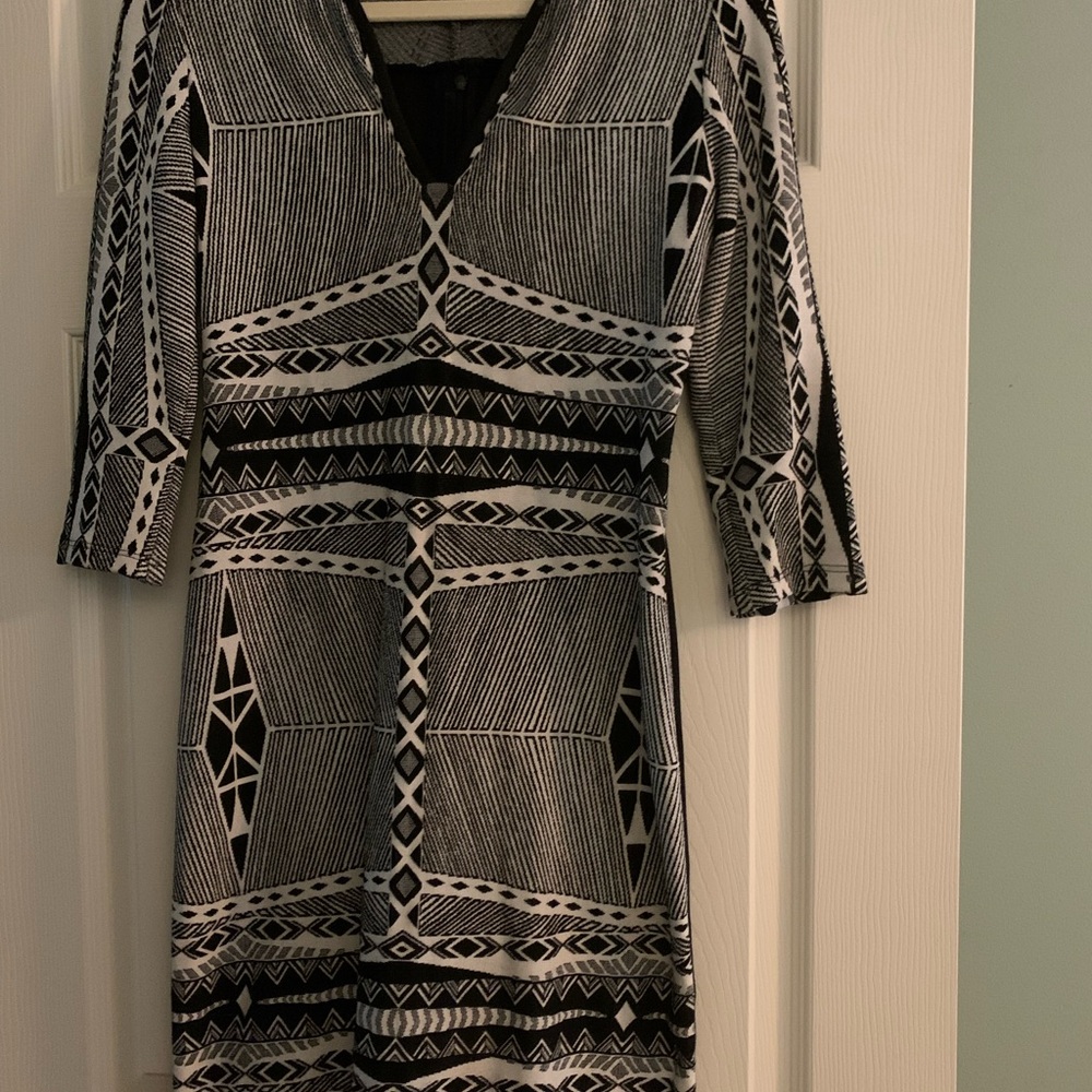 Yoana Baraschi Black and White Sheath Dress V-Neck 3/4 Sleeve